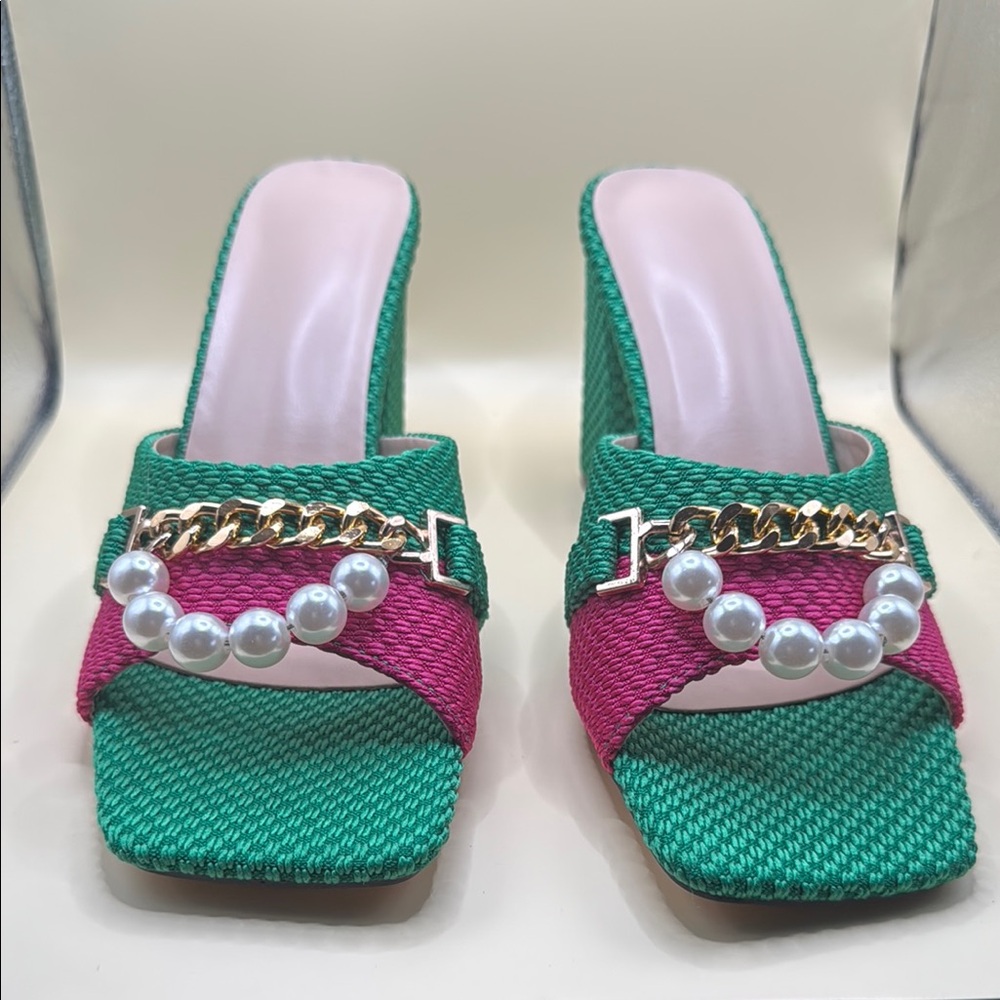 SHEIN Green and Pink Wedge Sandals with Pearl Chain